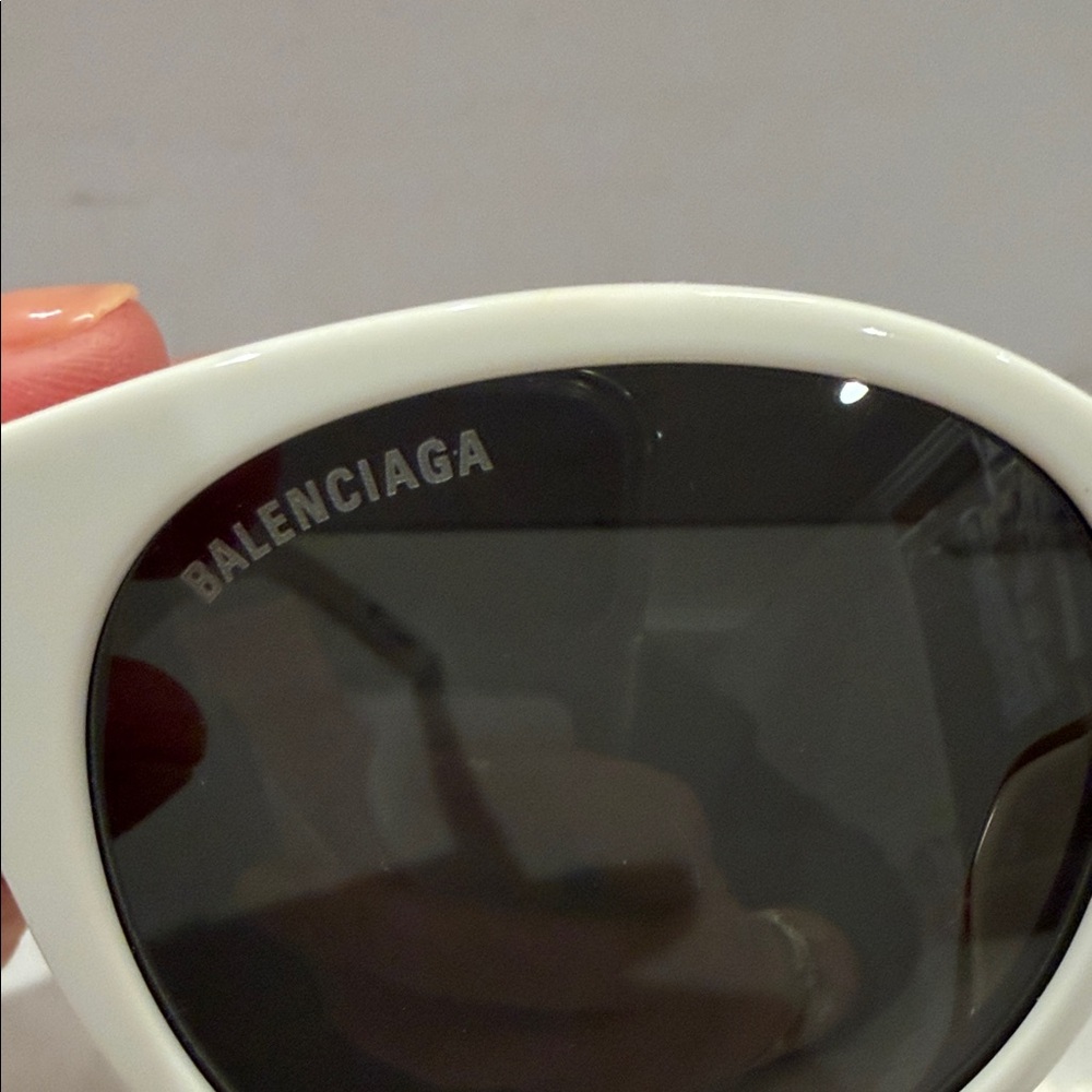 Balenciaga Classic White Sunglasses - Picture 4 of 12